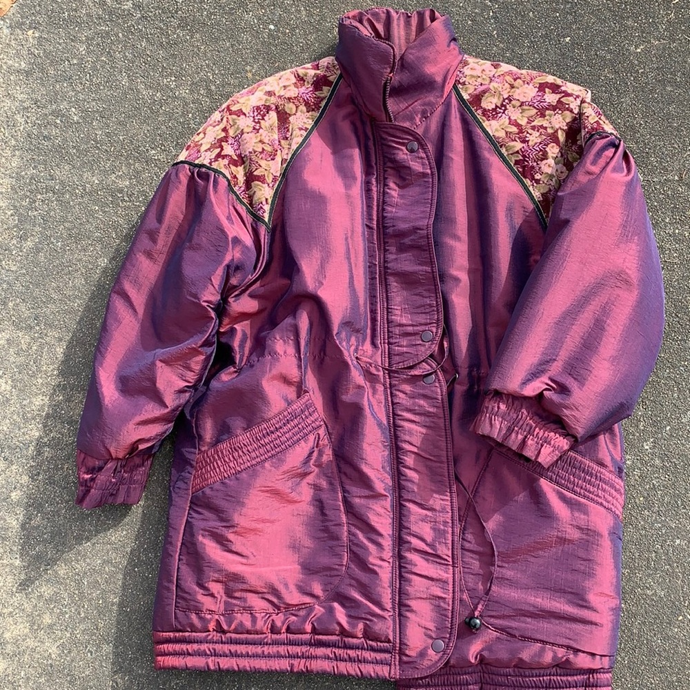 STUNNING Vintage Floral Puffer Jacket Iridescent